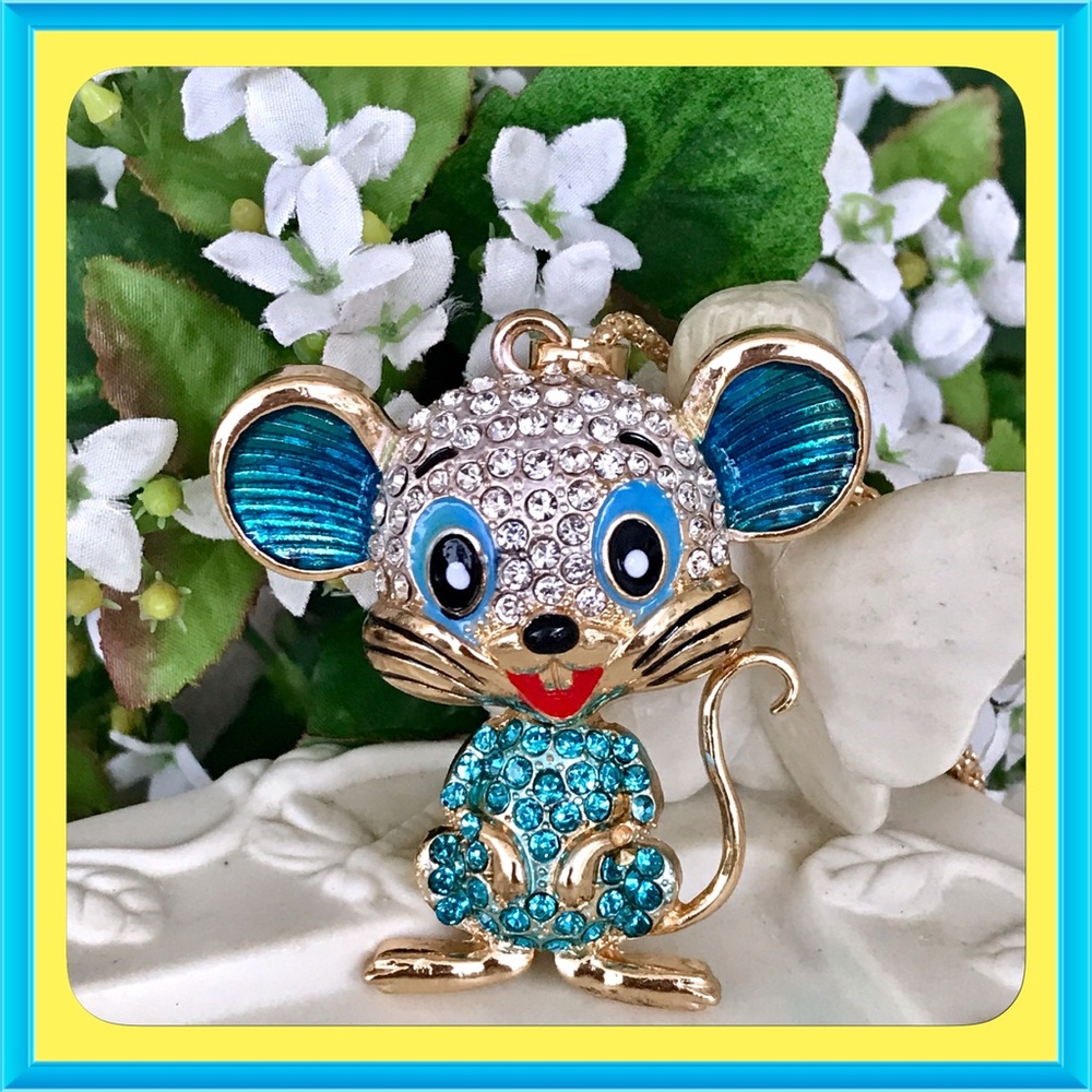 🌺🌴🌺 ADORABLE CRYSTAL MOUSE PENDANT 🌺🌴🌺 - Picture 5 of 6